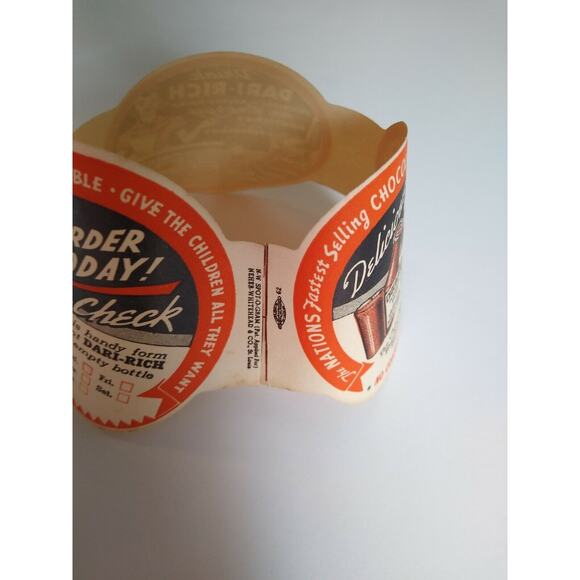 Dari-Rich Chocolate Milk Bottle Collar Teacher and Student Graphics Vintage NOS - Picture 4 of 7